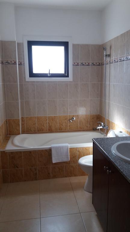 202 Mandritis Court Larnaca Exterior photo