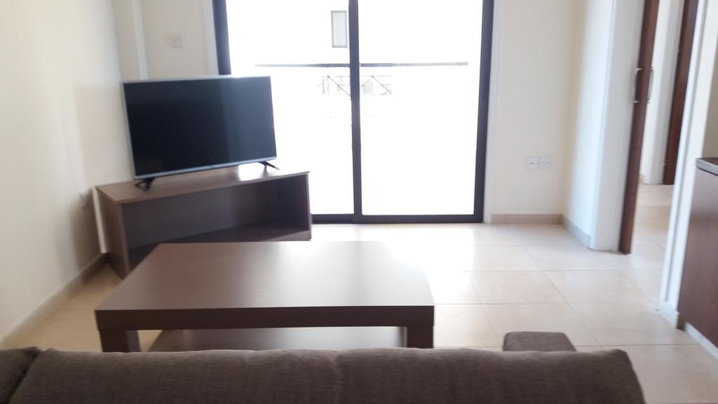 202 Mandritis Court Larnaca Exterior photo