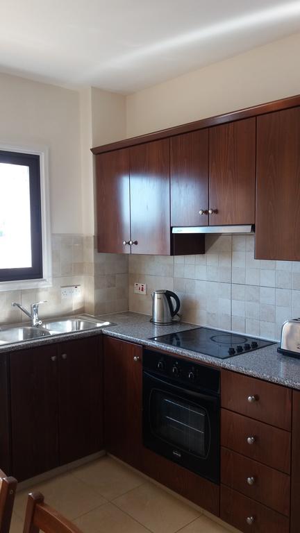 202 Mandritis Court Larnaca Exterior photo