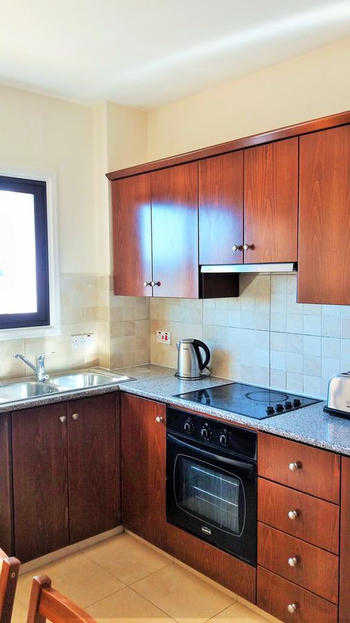 202 Mandritis Court Larnaca Exterior photo